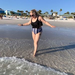 Meet your Posher, Hannah